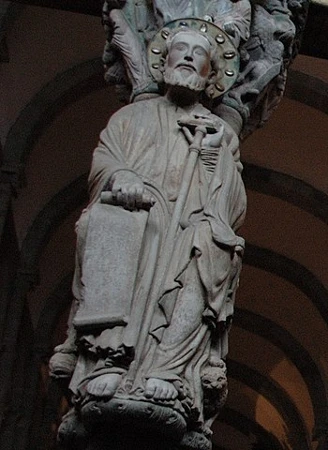 Apóstol Santiago en el Pórtico de la Gloria de la Catedral de Santiago de Compostela