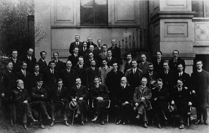 Miembros del primer Dáil Éireann en 1919